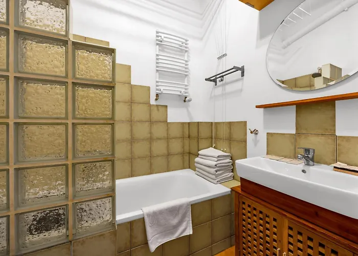 Apartmán Mokotow - Workspace, Parks & Trams Nearby - By Rentujemy