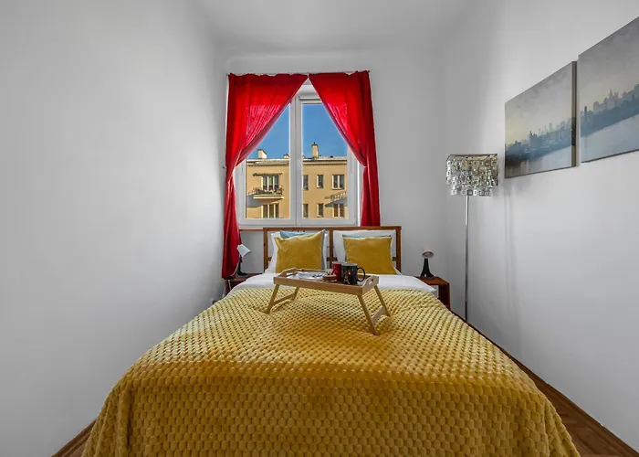 Mokotow - Workspace, Parks & Trams Nearby - By Rentujemy