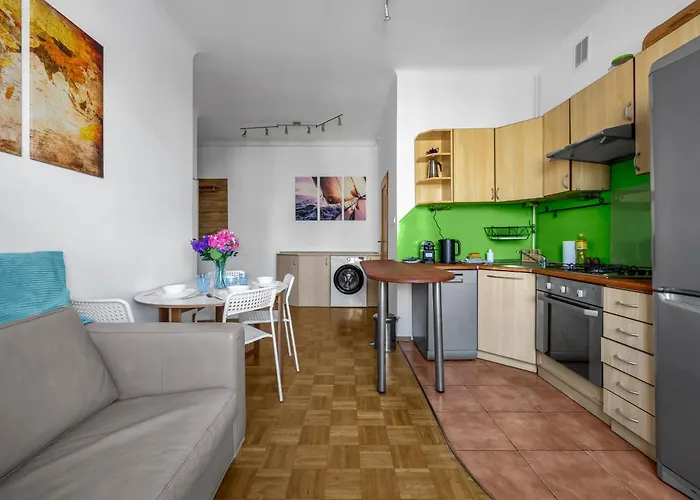 Mokotow - Workspace, Parks & Trams Nearby - By Rentujemy Warschau